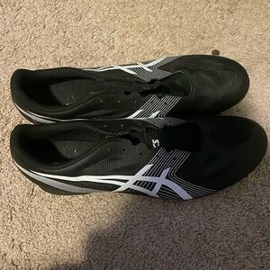 size 12 asics track shoe